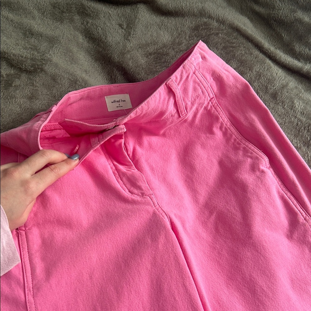 Aritzia Vibrant Pink Wide-Leg Pants
